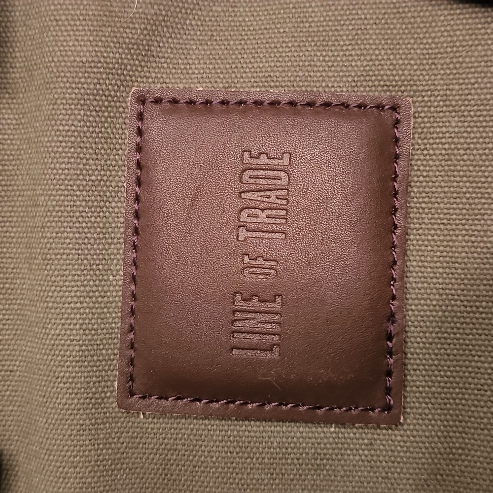 Line of Trade army green canvas travel bag! SOO FUN AND UNIQUE! NWOT - Picture 4 of 8